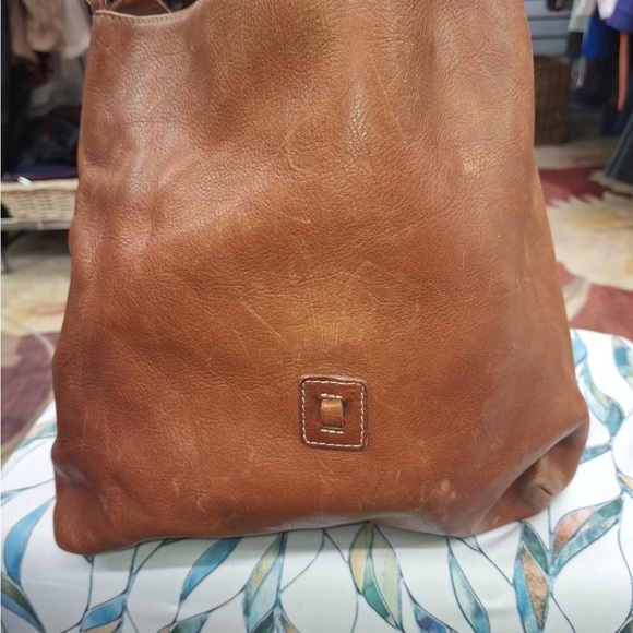 Ralph Lauren Handbags - Lauren Ralph Lauren Leather Tote Bag